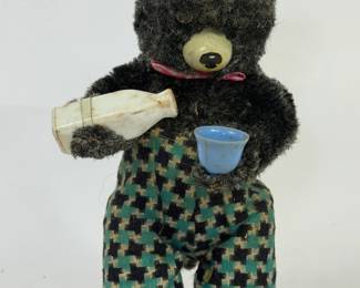 VINTAGE THIRSTY BEAR WIND UP PLUSH TOY WORKS!