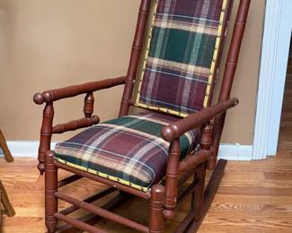 VINTAGE VICTORIAN ROCKING CHAIR W PLAID UPHOLSTRY