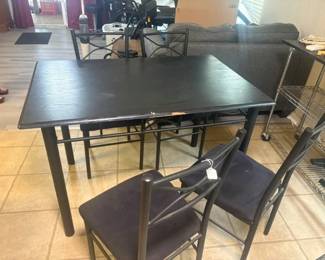 Kitchen Table with 4 Chairs