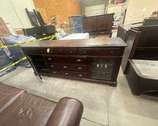 Wood dresser