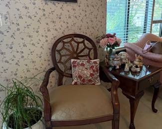 Hepplewhite Style Spider Back Armchair