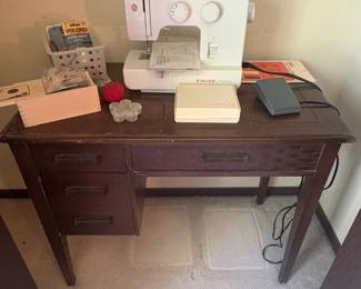 Singer Promise Sewing Machine