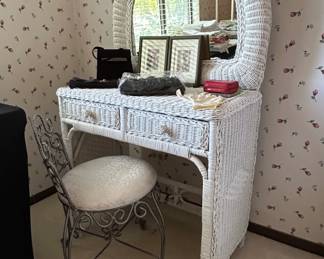 Wicker Vanity Table with Mirror and Stool B