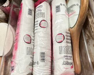 Swisspers Hypoallergenic Cotton Rounds