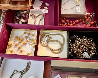 Vintage Jewelry