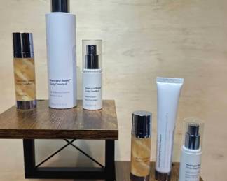 Meaningful Beauty Cindy Crawford Lot 1 New