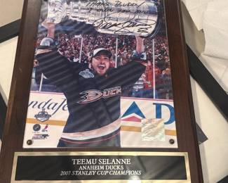 Teemu Selanne Signed Stanley Cup Plaque