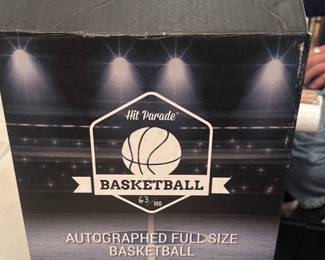 Hit Parade Autographed Basketball 2022/2