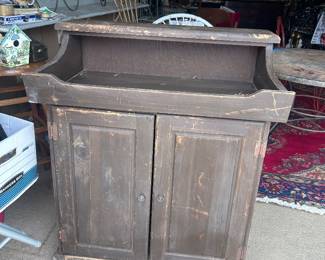 Vintage dry sink