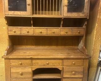 Bassett dresser