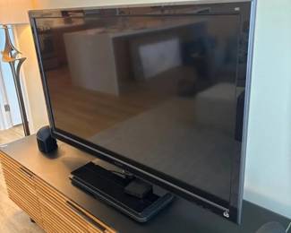FLK006 - 52” Sony Bravia TV