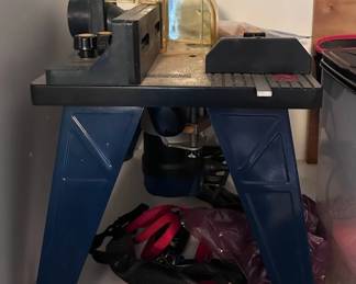 woodworking router table