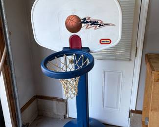 Little tykes portable basketball hoop.