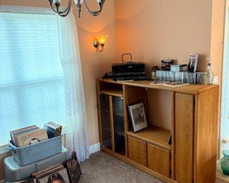 Sony tuner, Kodak a.m. FM player, Larj selection of country western CDs and entertainment center.