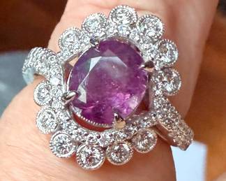 Beautiful sapphire, diamond and platinum ring