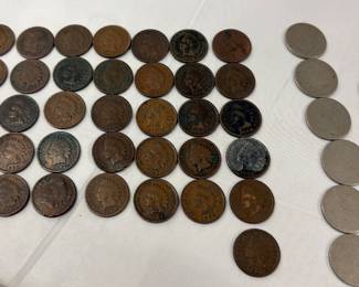 Large collection of Indian head pennies
