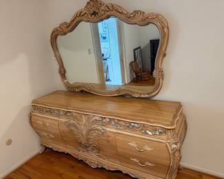 9 Drawer Dresser