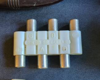 WM Kratt SN SP Guitar Pitch Pipe
