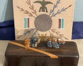 Two Zuni Fetish Figurines  Other Collectibles