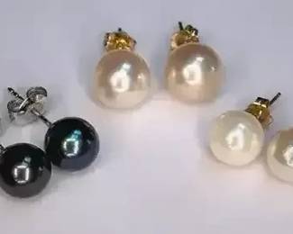 Pearl Earrings Set In Gold