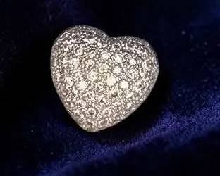 18K Gold  Diamond Heart Pendant