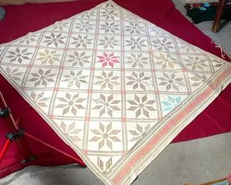 Star Pattern Quilt