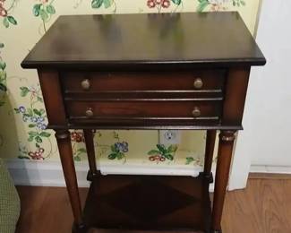 Small Side Table Stand With 1 Drawer And A Bottom Shelf