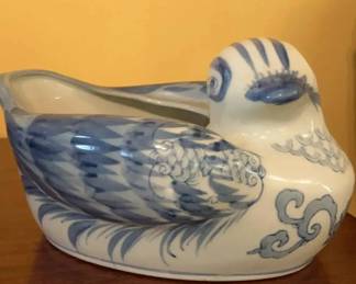 Vintage Chinese Blue White Porcelain Bird Planter Cachepot