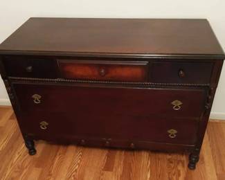Vintage Mahogany FourDrawer Dresser Chest