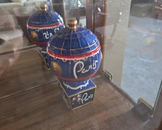 Come and explore numerous items inspired by Paris