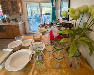 Kitchenware and glassware 