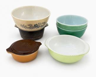 46 VintagePyrexFireKingMixingBowlCollection