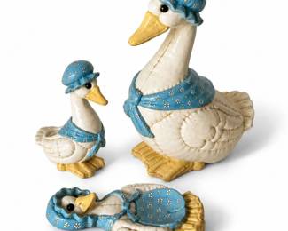 45 VintageBobbiGooseDuckBathroomAccessorySetJapan