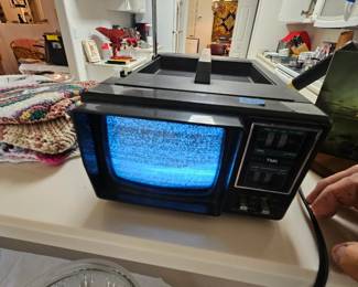 Working b/w portable TV ( radio) $25