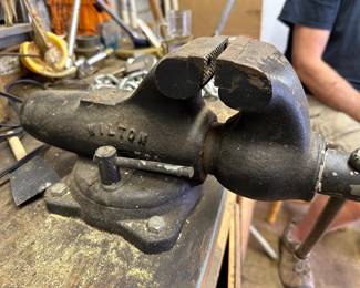 Wilton 9300 bullet vise