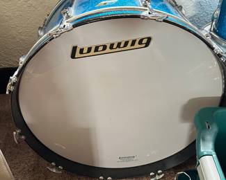 Vintage Ludwig Blue Sparkle 4 piece drum set....