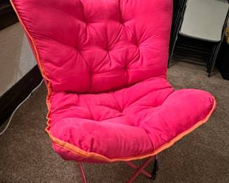 Pink butterfly chair
