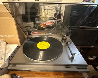 JVC turntale