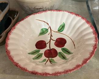 Blue Ridge Southern Potteries serving bowl in the Crab Apple pattern