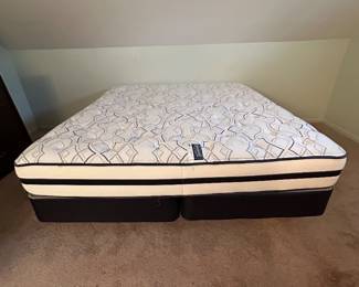 King Beautyrest Recharge mattress