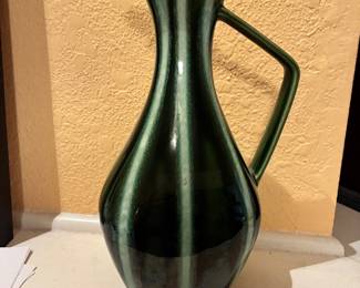 Hull Art Pottery