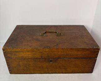 013 vintagewoodendovetailboxwithbrassh