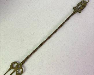 248 vintagebrassfireplaceforkwithbeara