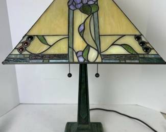 025 tiffanystylestainedglasslooktablel