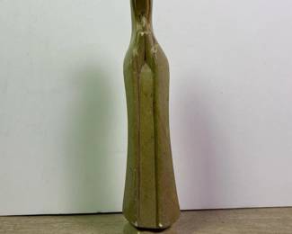 244 polishedsoapstonemadonnaandchildfig