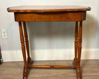 063 vintagescallopededgesolidwoodsidet