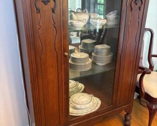 198 mahoganyglasschinacabinet