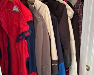 373 lotofcoatsjacketsthenorthfacered