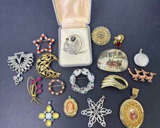 050 vintagebroochpendantlot