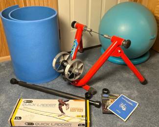 128 variousworkoutgearandaccessorieslot